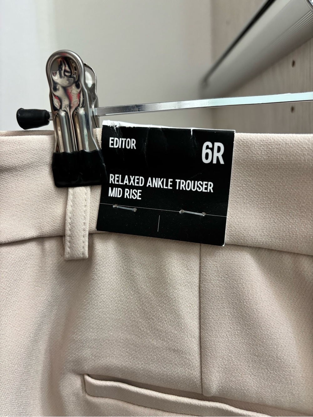 Express Editor Relaxed Ankle Trouser - Picture 3 of 5